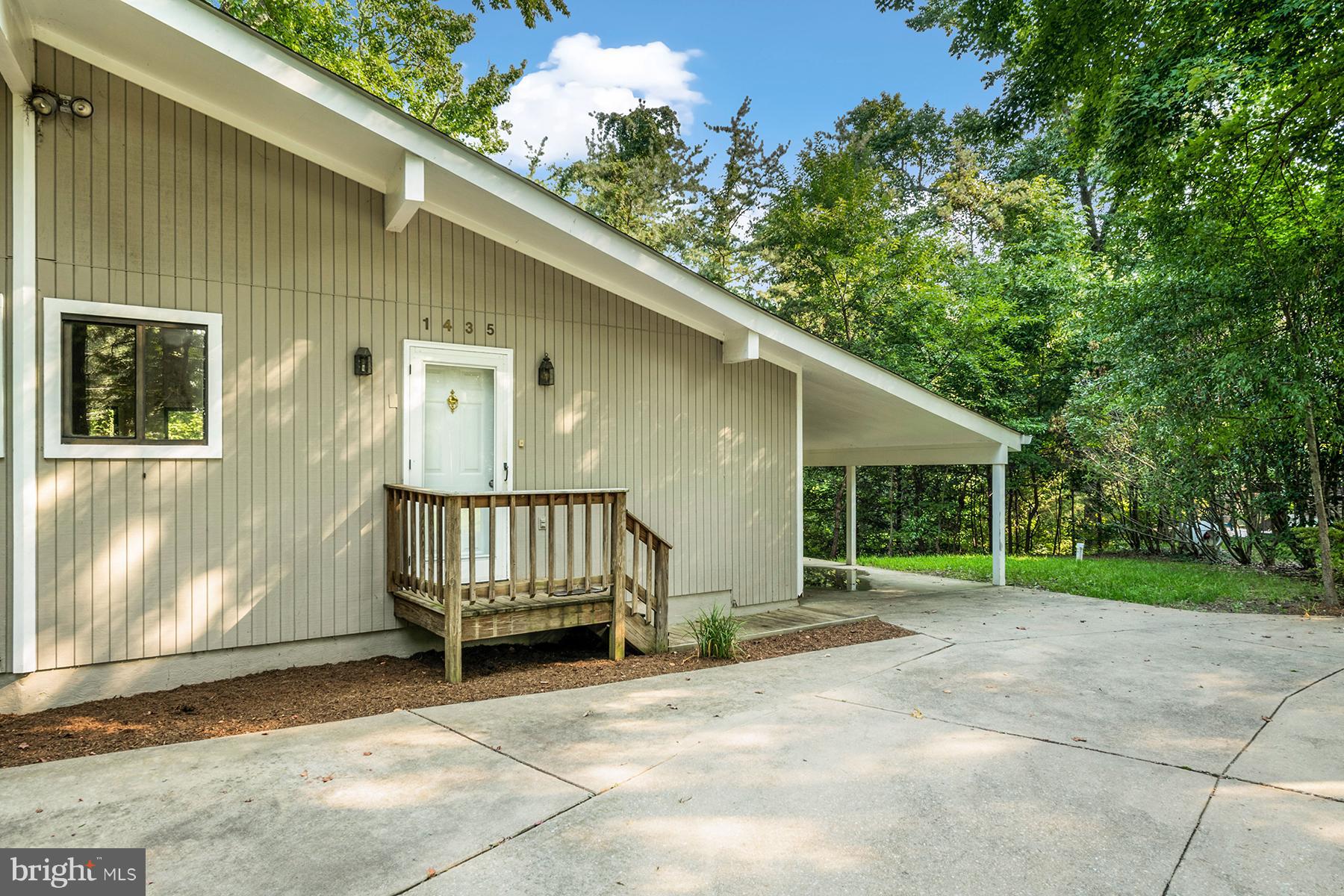 1435 Oak Bluff Road Edgewater, MD 21037 - Photo 18 of 21 Contemporary cottage home