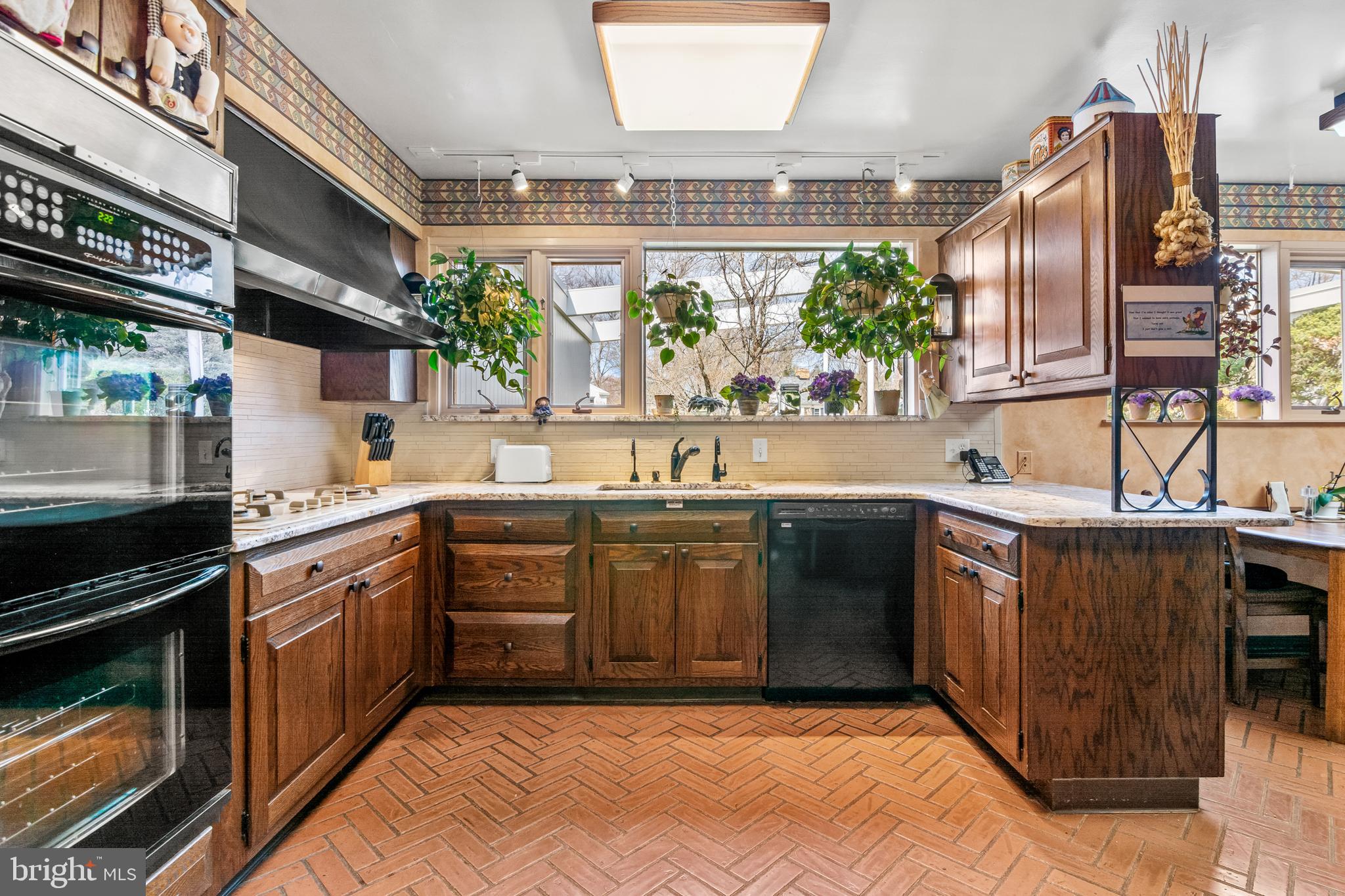 3523 Barton Oaks Road Baltimore, MD 21208 - Photo 11 of 56 Gallery Image 11
