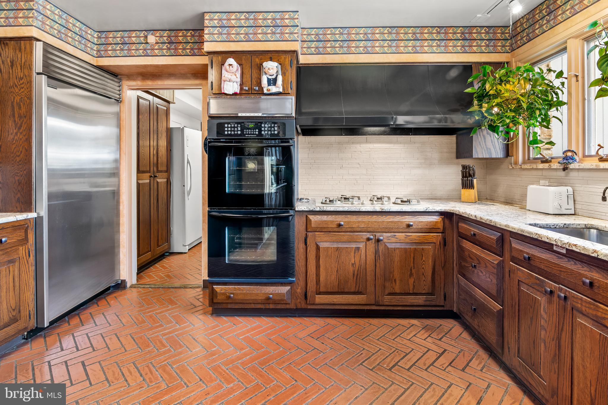3523 Barton Oaks Road Baltimore, MD 21208 - Photo 10 of 56 Gallery Image 10