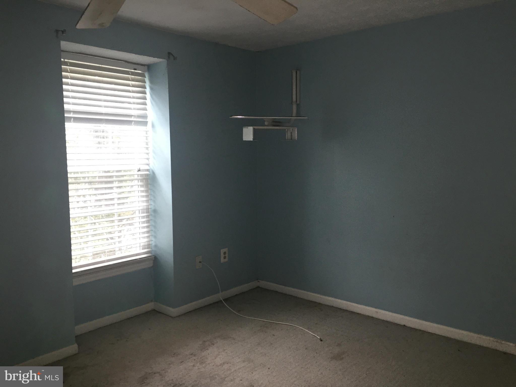 2211 Riding Crop Way Baltimore, MD 21244 - Photo 15 of 20 an empty room with a window