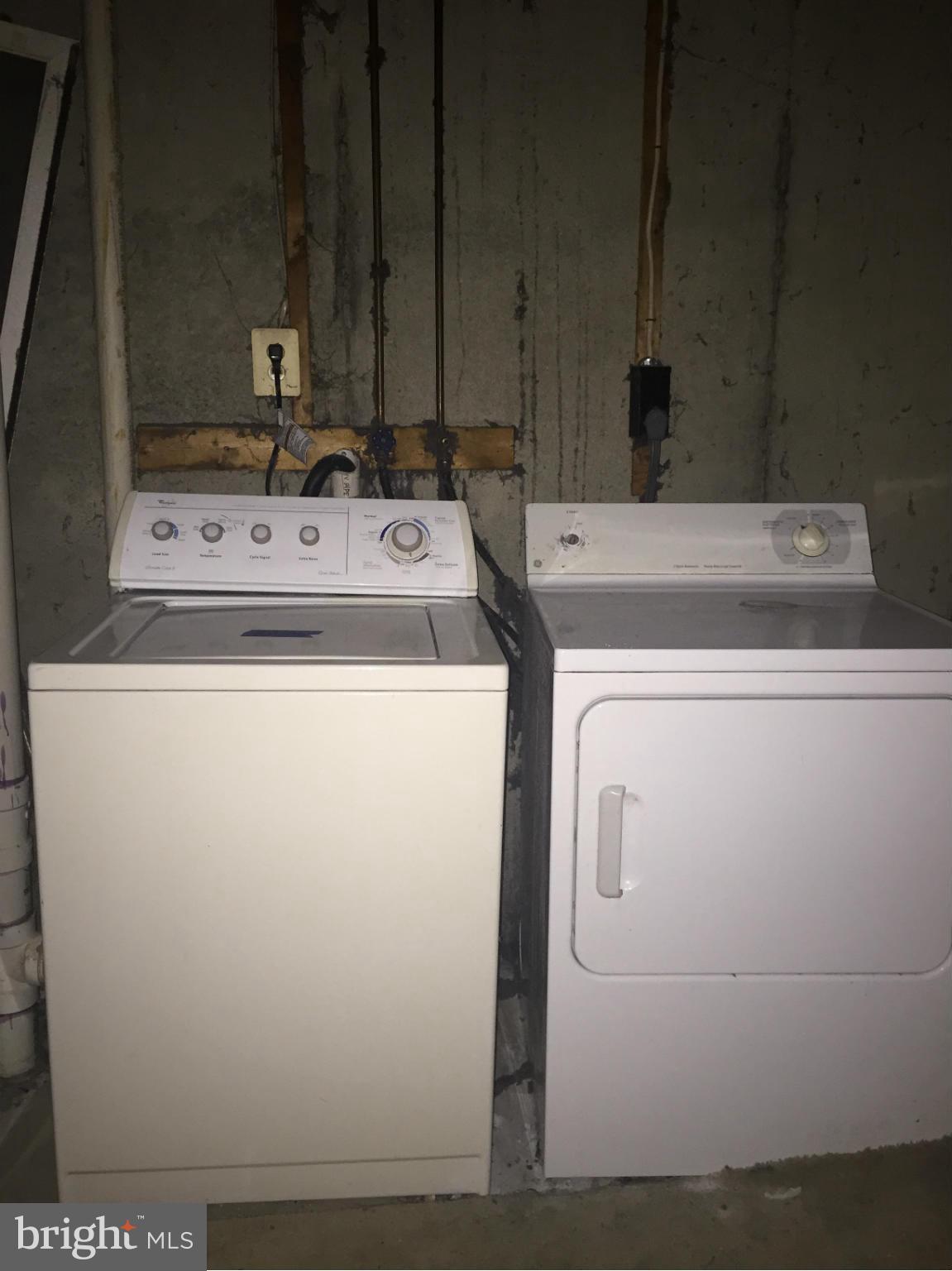 2211 Riding Crop Way Baltimore, MD 21244 - Photo 20 of 20 a utility room with dryer and washer