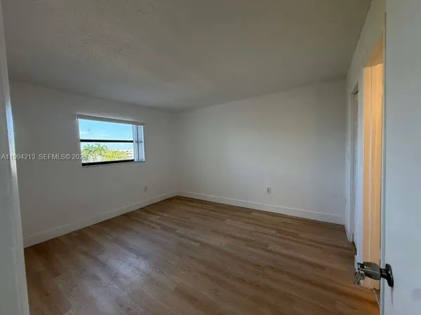 $2,050 | 8185 Northwest 7th Street, Unit 517, Miami, FL 33126