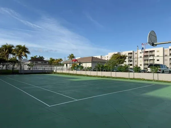 $2,050 | 8185 Northwest 7th Street, Unit 517, Miami, FL 33126