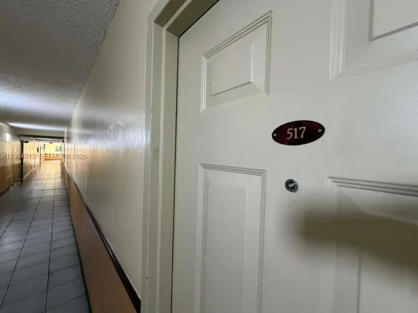 $2,050 | 8185 Northwest 7th Street, Unit 517, Miami, FL 33126