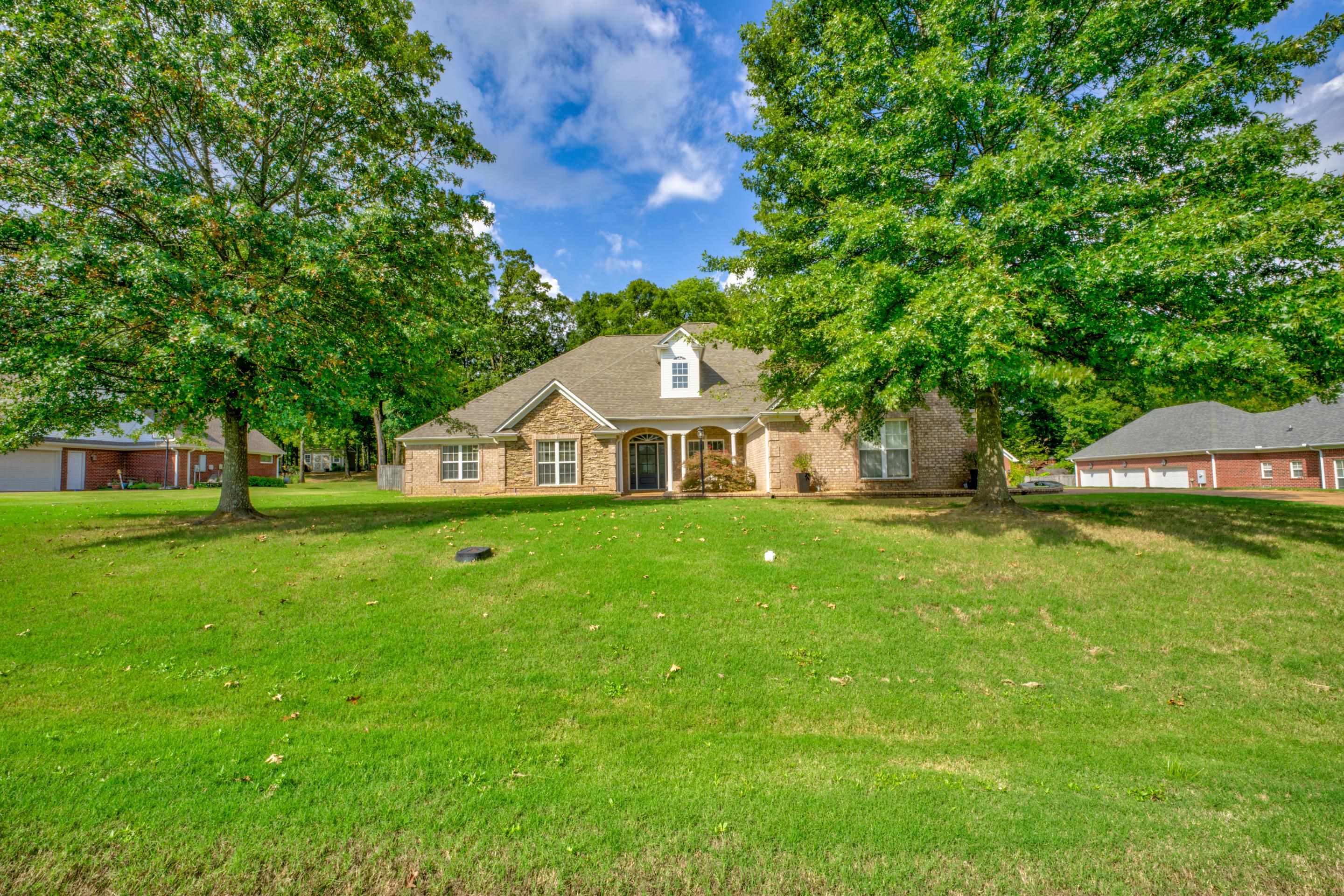 4809 Wesson Heights Drive, Olive Branch, MS 38654 Compass