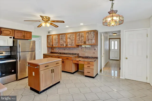 $439,900 | 1369 School Lane, Bensalem, PA 19020