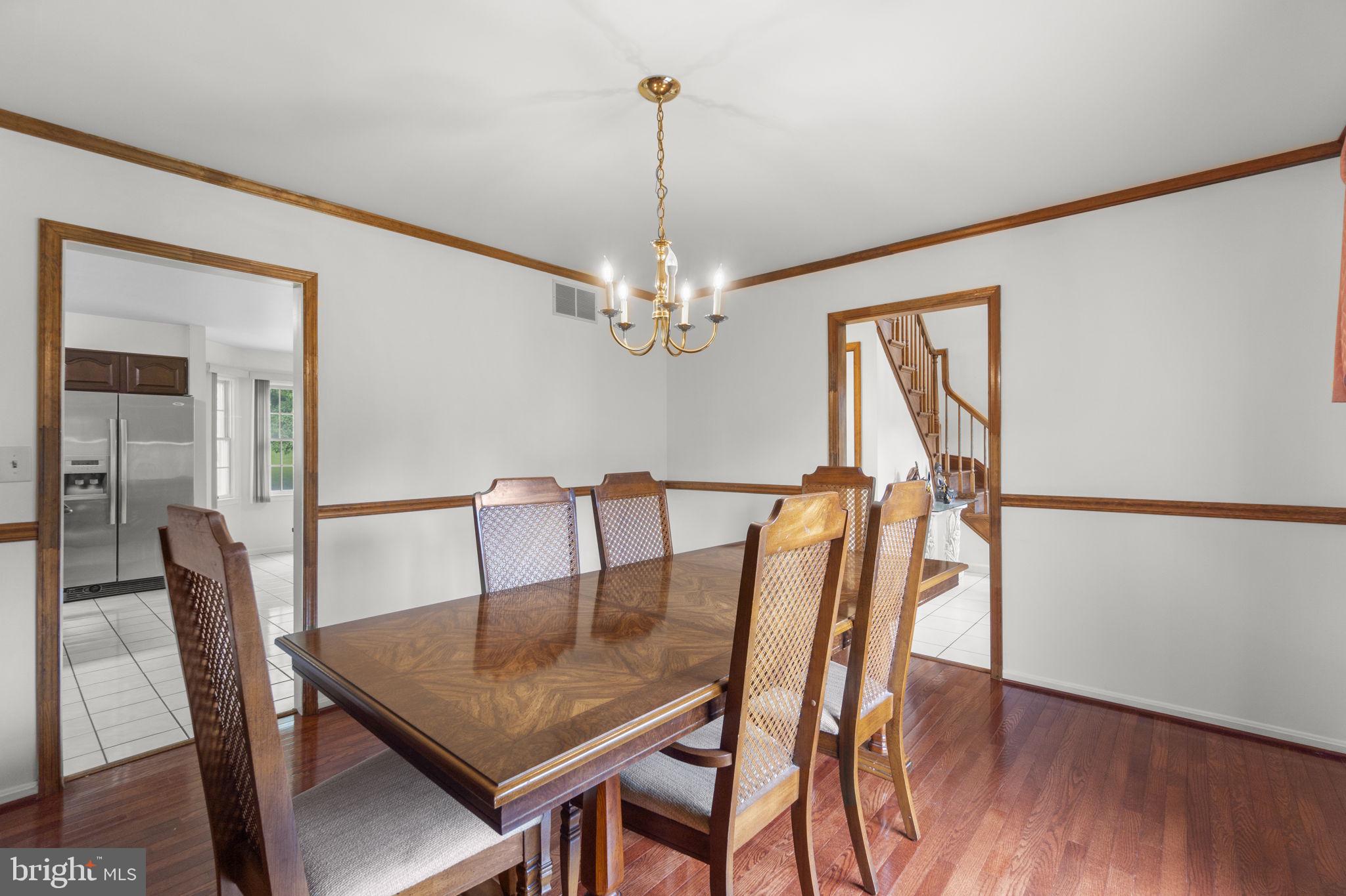 10035 Reed Lane Ellicott City, MD 21042 - Photo 5 of 47