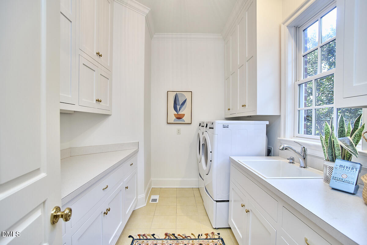 3436 Rugby Road Durham, NC 27707 - Photo 36 of 55 044