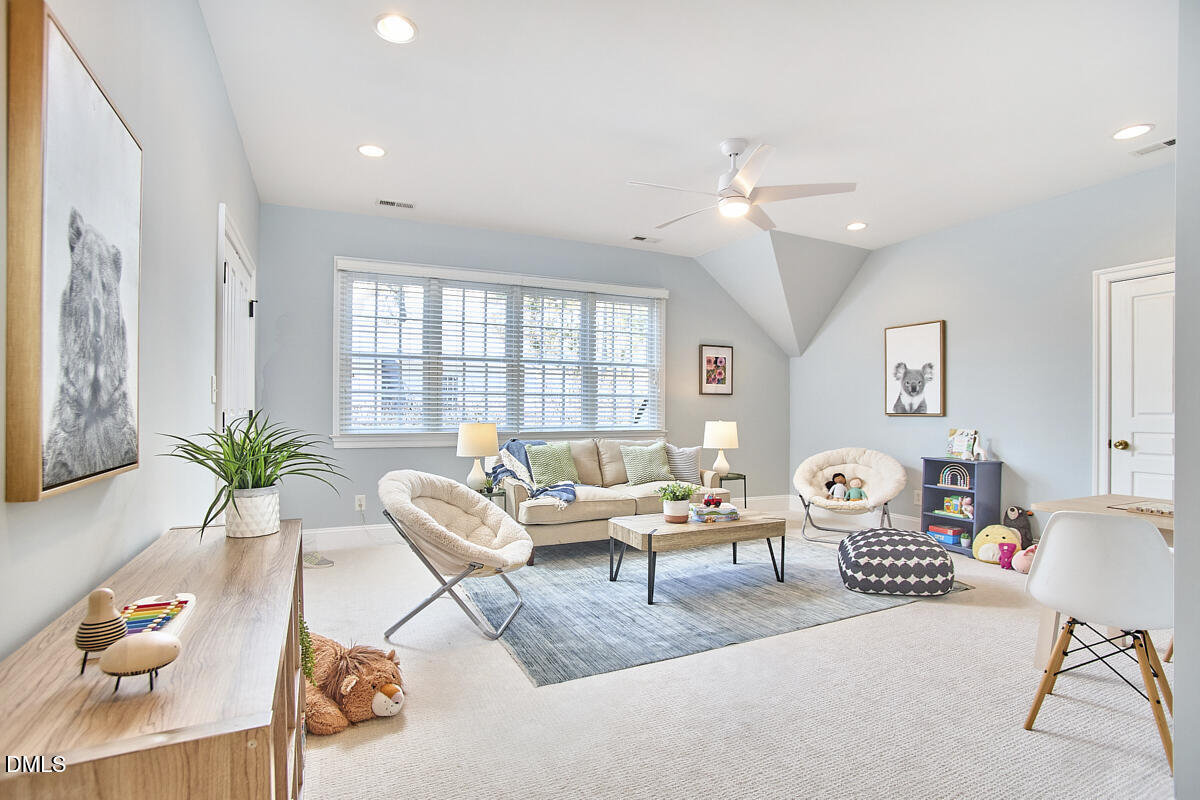 3436 Rugby Road Durham, NC 27707 - Photo 38 of 55 045