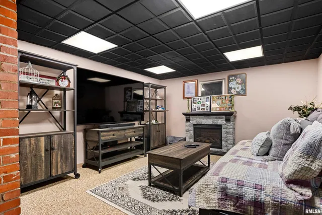 $265,000 | 917 West Truitt Avenue, Chillicothe, IL 61523