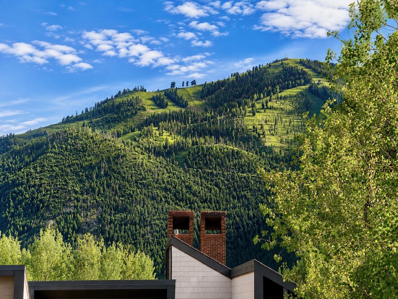 127 Saddle Road, Unit D7 Ketchum, ID 83340 - Photo 2 of 3 81C8FB7C-7517-44A5-9601-C41E6CE48BAD