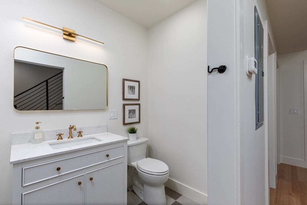 96 Burpee Road, Unit 1 Swampscott, MA 01907 - Photo 28 of 41 Gallery Image 28