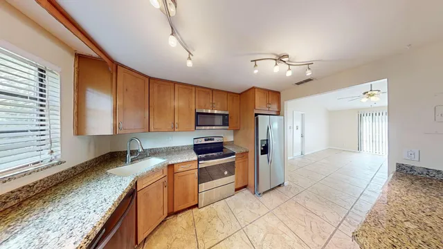 $1,750 | 50 Southeast 12th Street, Unit 2570, Boca Raton, FL 33432