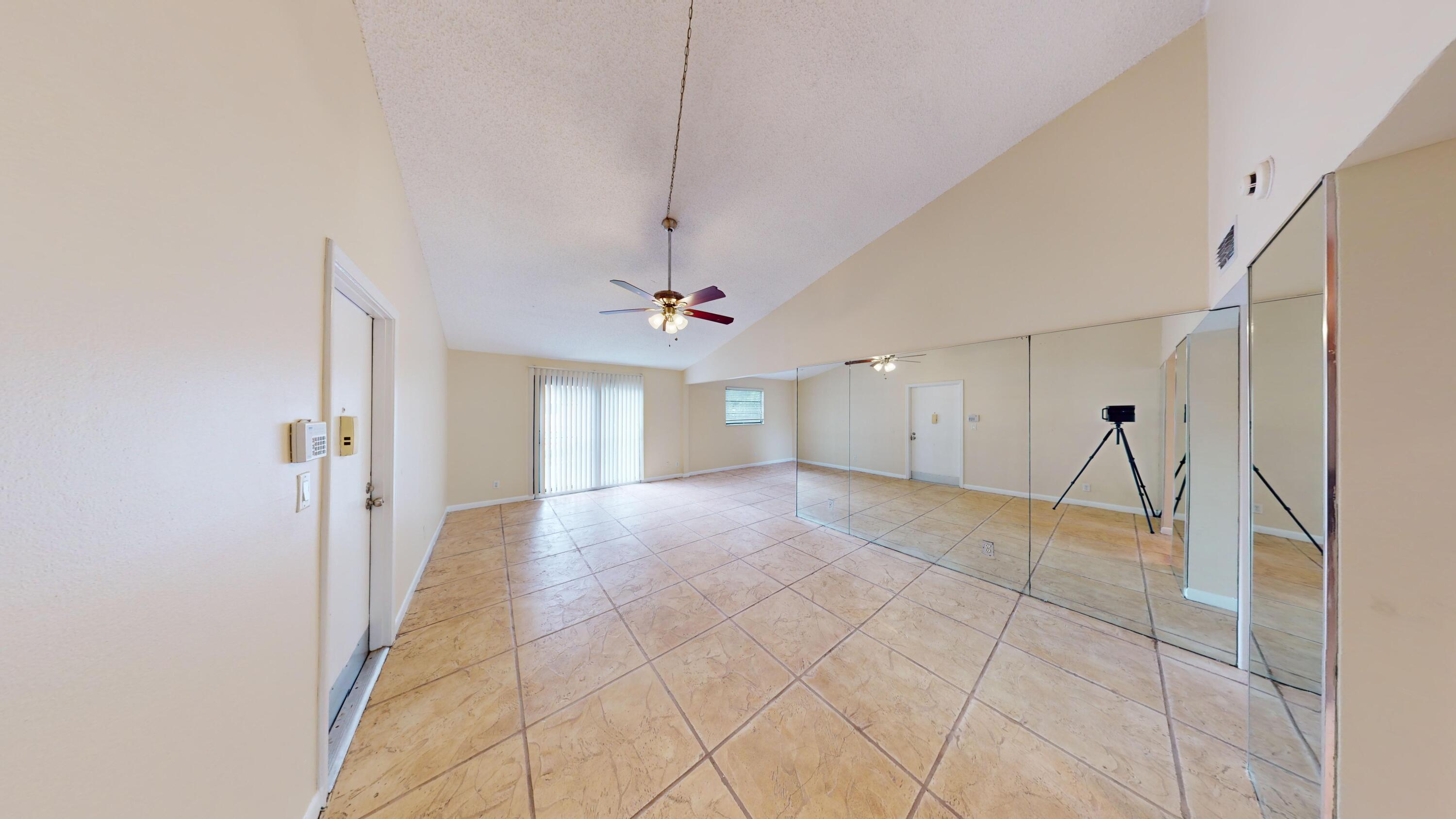 50 Southeast 12th Street, Unit 2570 Boca Raton, FL 33432 - Photo 6 of 18 50-SE-12th-Street-Apt-257-11052024_15091