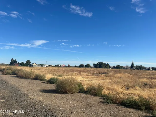 a view of an ocean beach