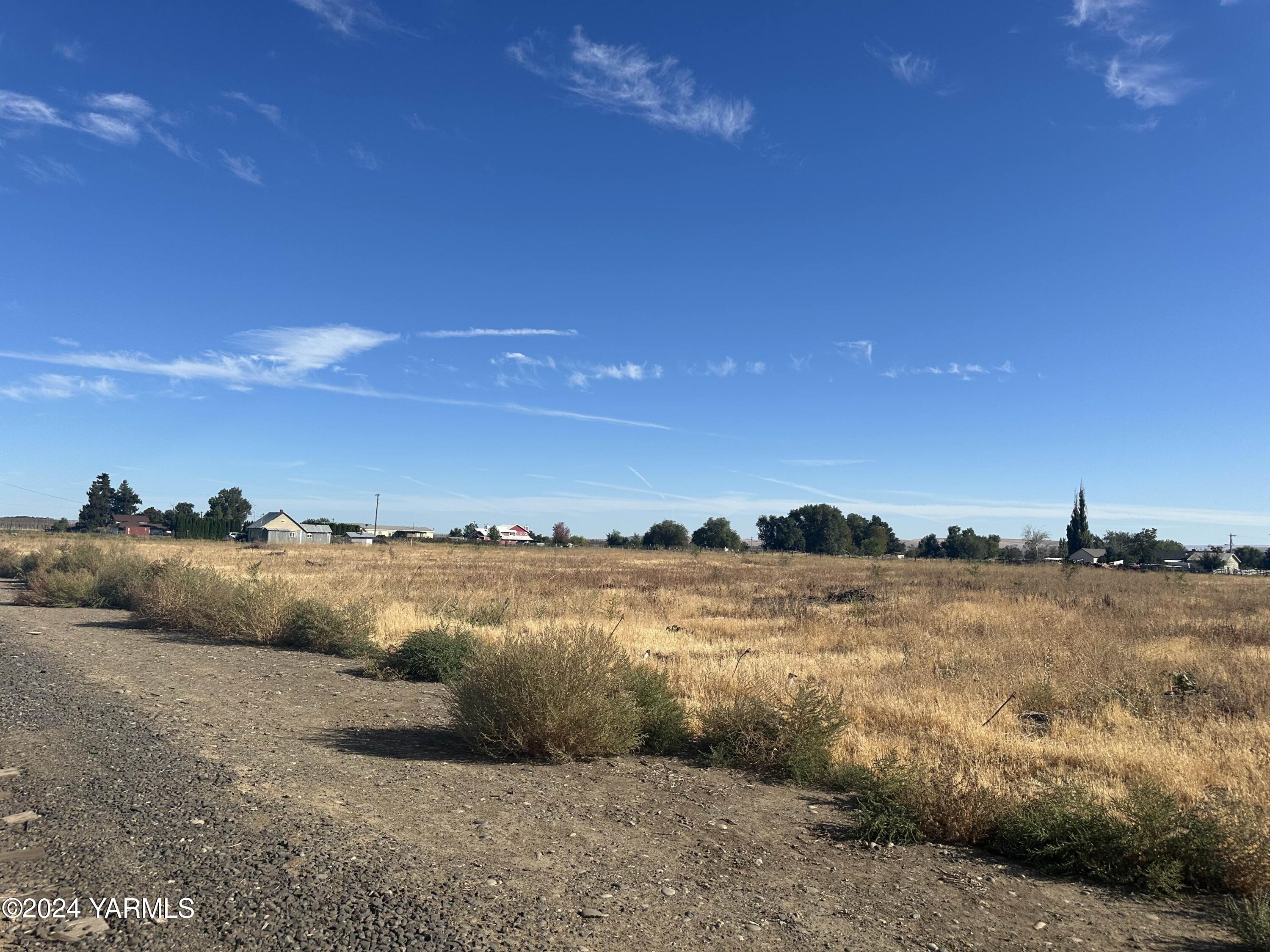 Nka Branch Road Toppenish, WA 98948 - Photo 4 of 7 a view of an ocean beach
