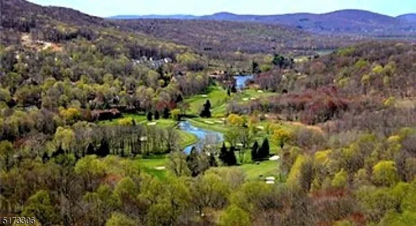 $2,100 | 92 Wood Duck Court, Hackettstown, NJ 07840