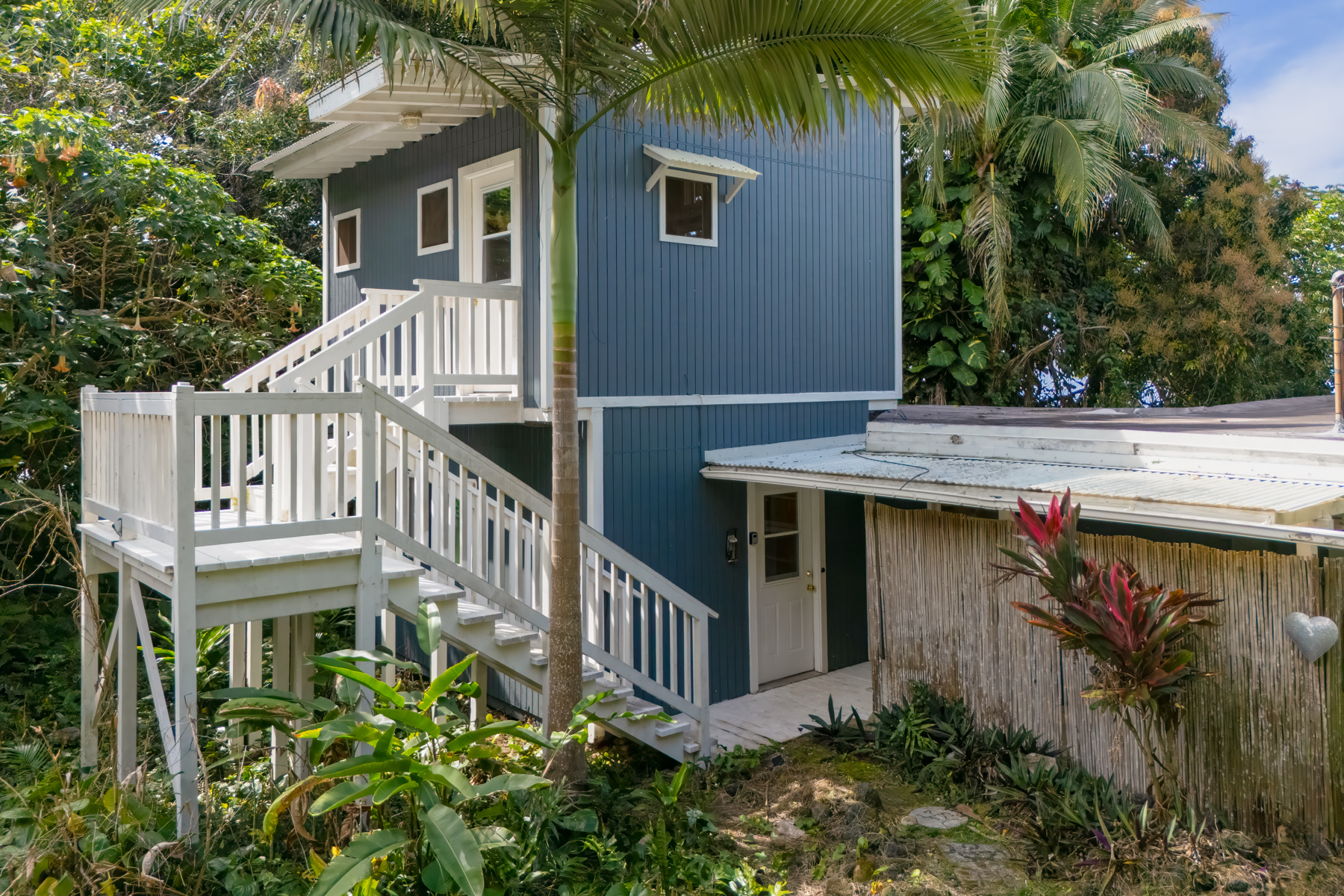 835362 A Painted Church Road, Unit 1 Captain Cook, HI 96704 - Photo 2 of 30