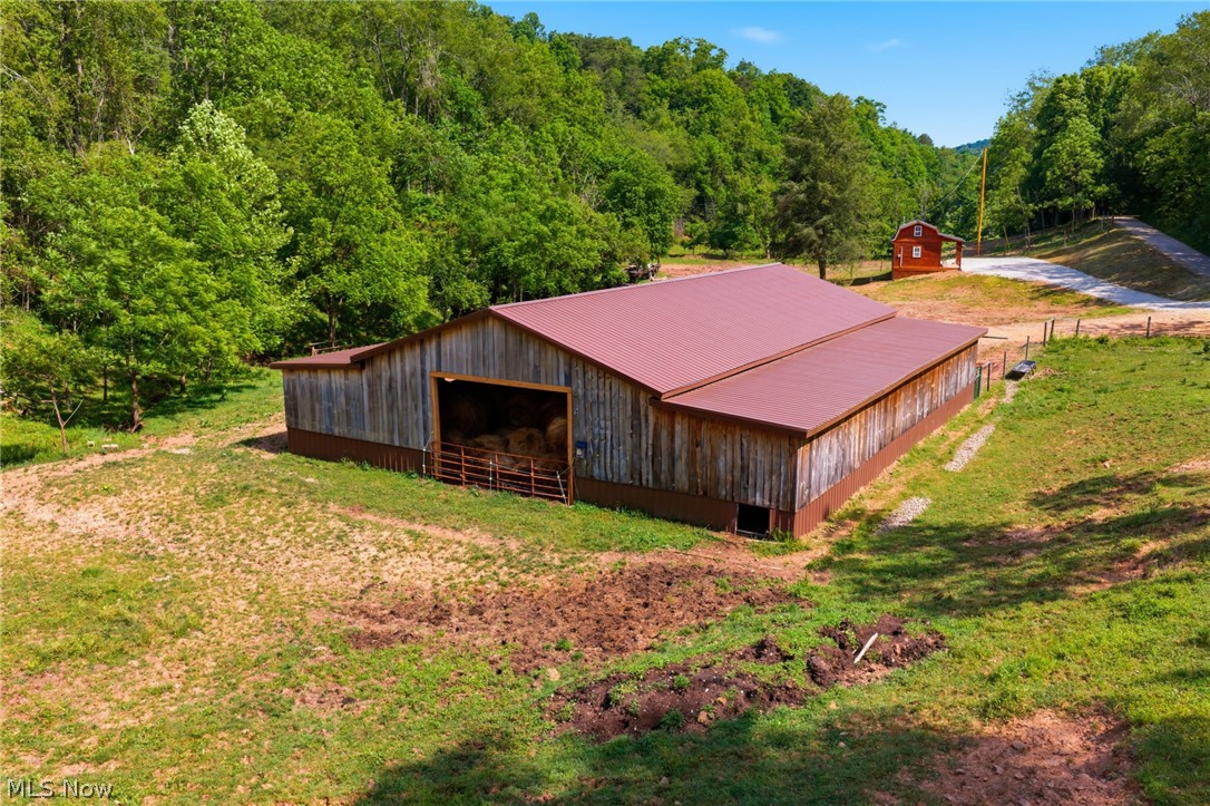 2068 Racy Road Petroleum, WV 26161 - Photo 4 of 34
