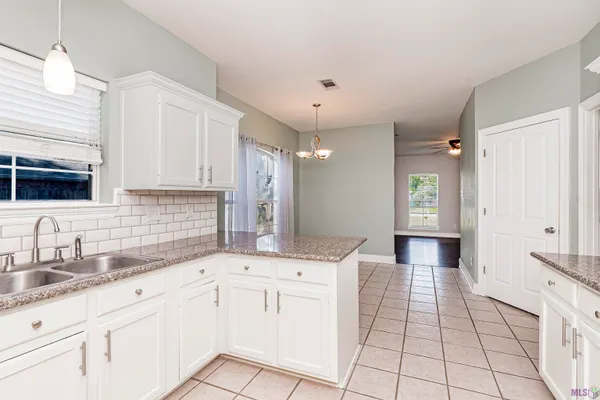 $205,000 | 36246 Greenville Avenue, Denham Springs, LA 70706