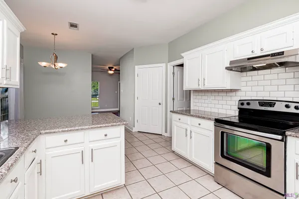 $205,000 | 36246 Greenville Avenue, Denham Springs, LA 70706