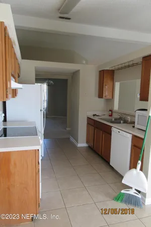 $2,200 | 12546 Long Lake Court, Jacksonville, FL 32225