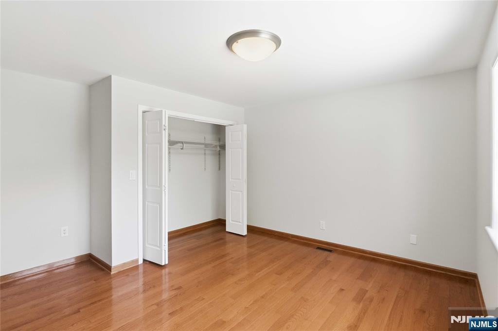 131 Haase Avenue Paramus, NJ 07652 - Photo 16 of 50