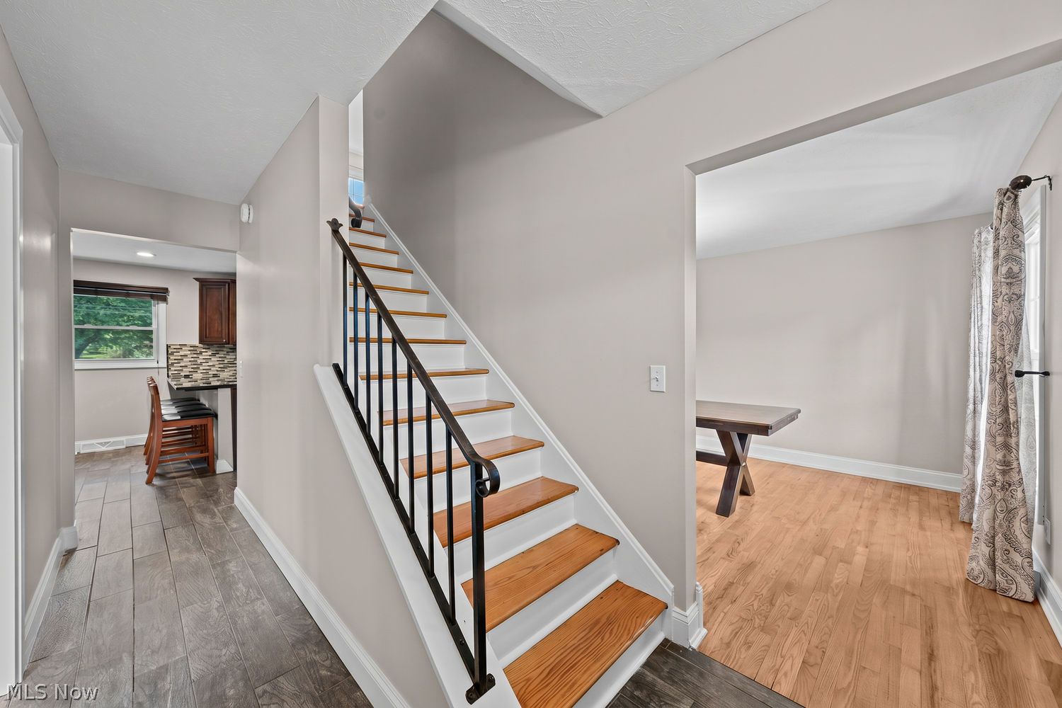 32575 Arthur Road Solon, OH 44139 - Photo 7 of 31