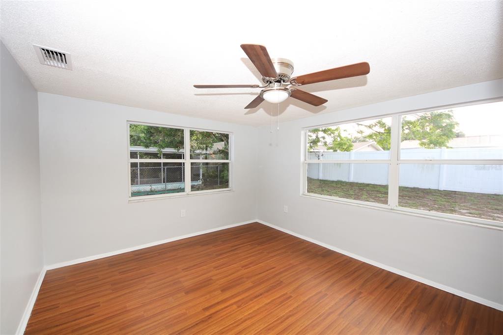 10740 Oldham Road Port Richey, FL 34668 - Photo 11 of 25 Gallery Image 11