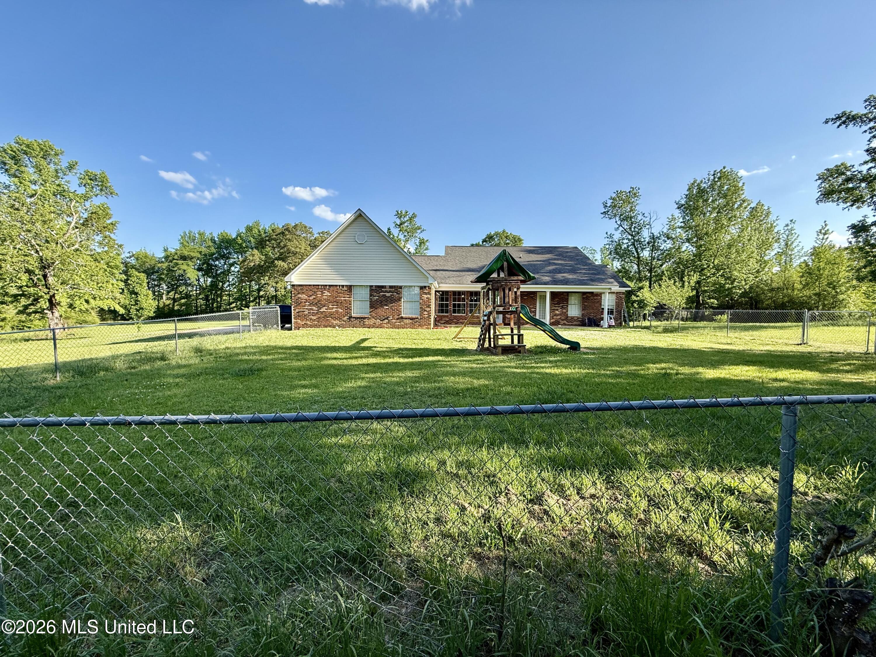228 McGuire Road Magee, MS 39111 - Photo 14 of 38 IMG_2597
