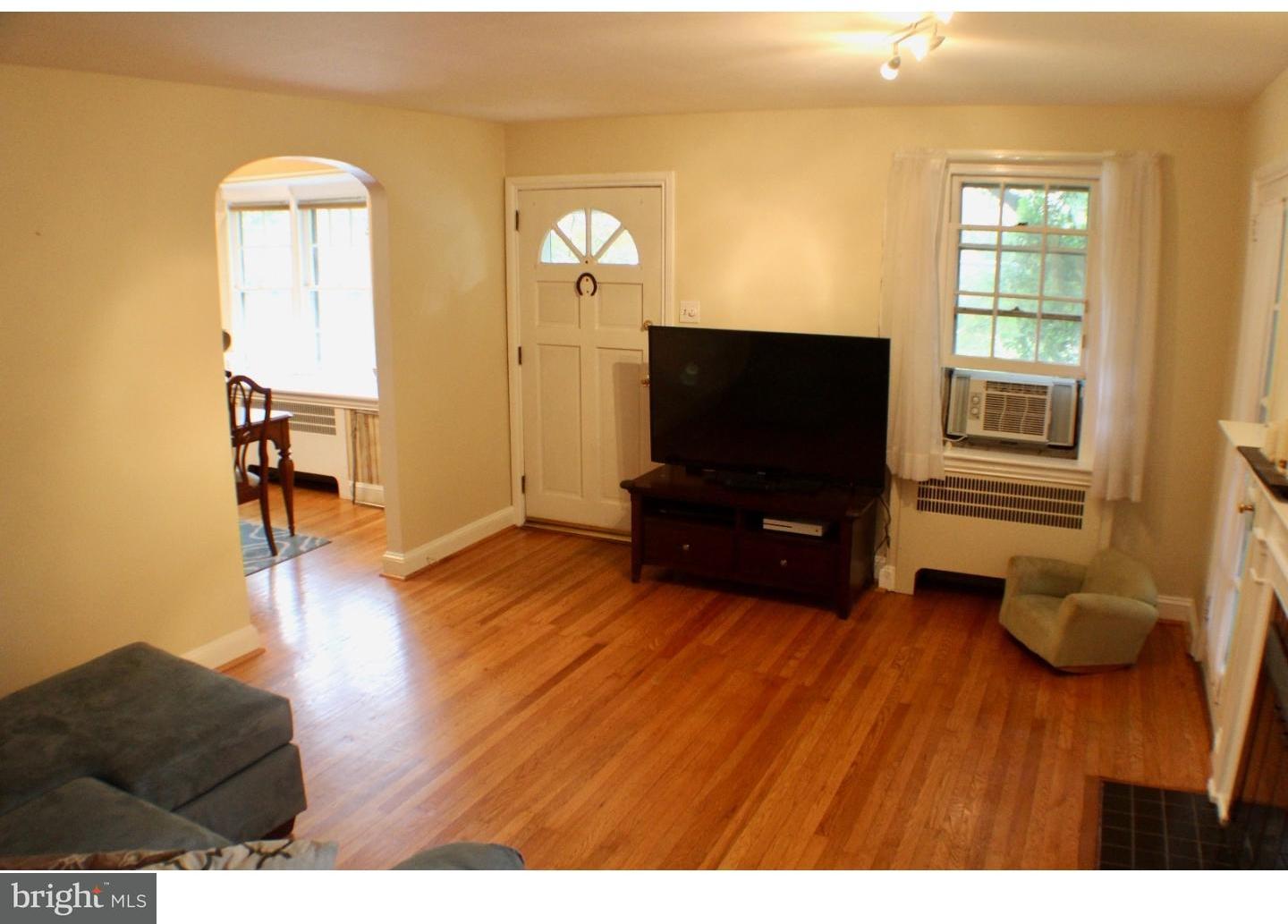 551 Mill Road Havertown, PA 19083 - Photo 3 of 7