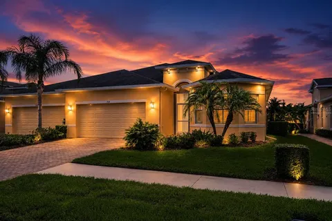 $329,000 | 712 Chipper Drive, Sun City Center, FL 33573
