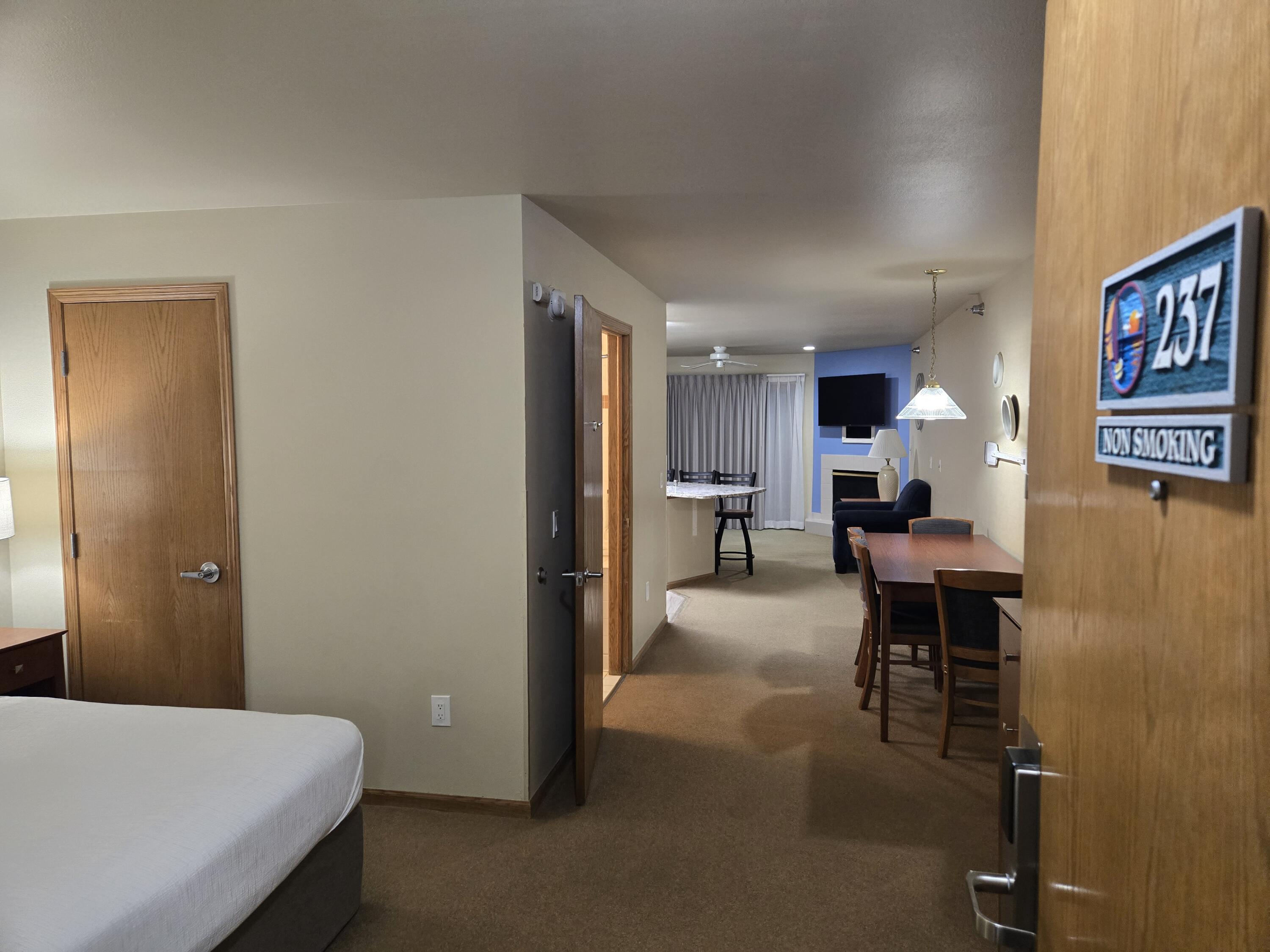 111 Center Street, Unit 237 Lake Geneva, WI 53147 - Photo 3 of 45 Beautiful Unit #237