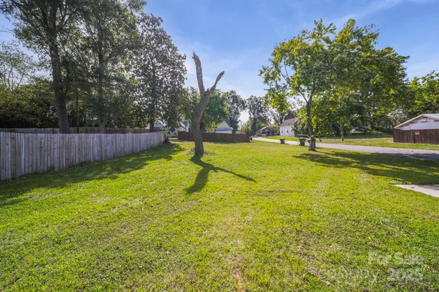 $289,999 | 511 South Carolina Avenue, Spencer, NC 28159