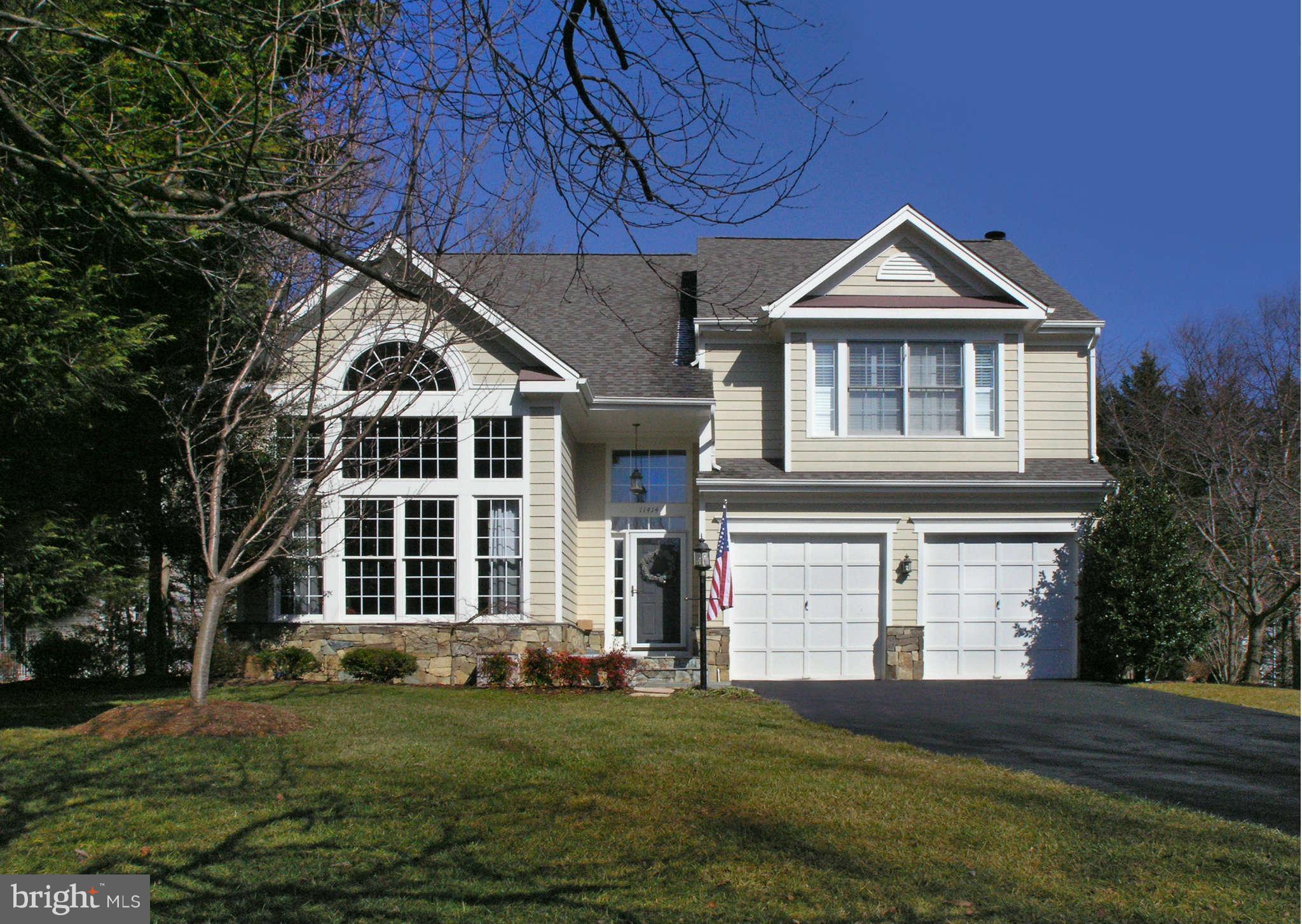 11414 Night Star Way Reston, VA 20194 - Photo 1 of 30 Exterior (Front)