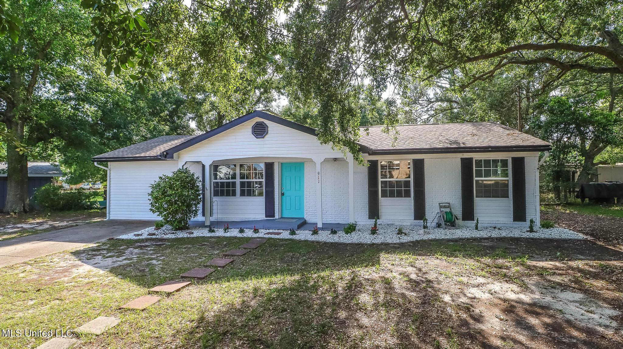 911 Lindh Road Gulfport, MS 39507 - Photo 1 of 23 911 Lindh-26001