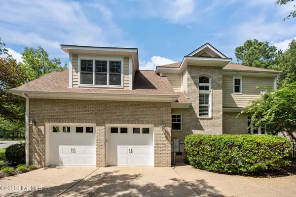 $899,900 | 125 Falling Water Way, Wallace, NC 28466