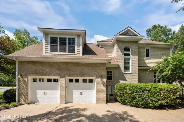 $899,900 | 125 Falling Water Way, Wallace, NC 28466