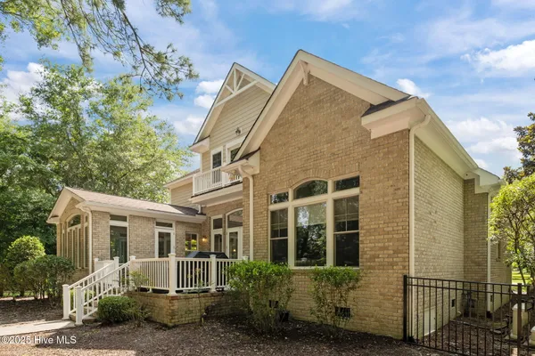 $899,900 | 125 Falling Water Way, Wallace, NC 28466