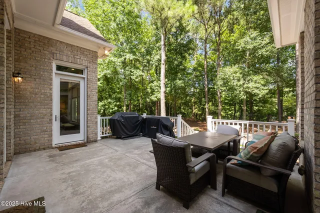 $899,900 | 125 Falling Water Way, Wallace, NC 28466