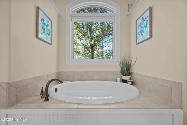 $899,900 | 125 Falling Water Way, Wallace, NC 28466