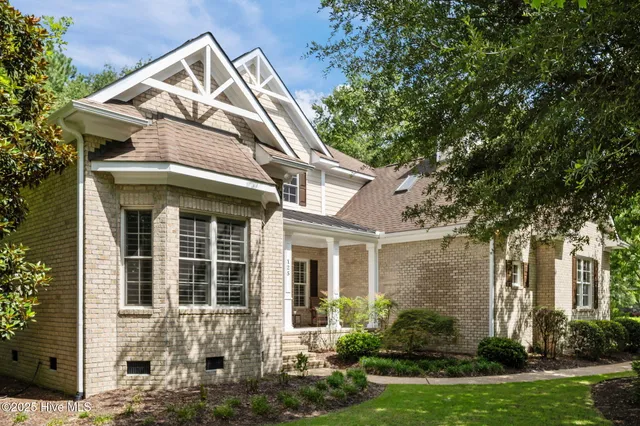 $899,900 | 125 Falling Water Way, Wallace, NC 28466