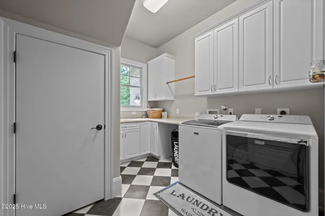 $899,900 | 125 Falling Water Way, Wallace, NC 28466