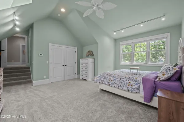 $899,900 | 125 Falling Water Way, Wallace, NC 28466