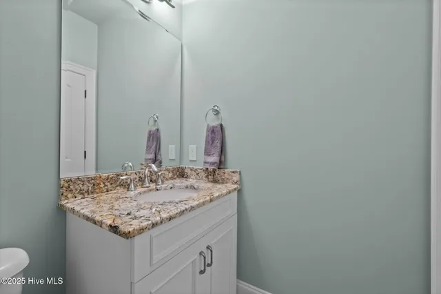 $899,900 | 125 Falling Water Way, Wallace, NC 28466