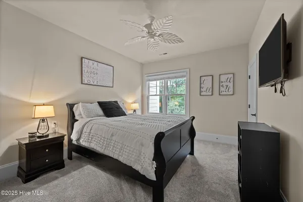 $899,900 | 125 Falling Water Way, Wallace, NC 28466