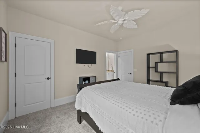 $899,900 | 125 Falling Water Way, Wallace, NC 28466