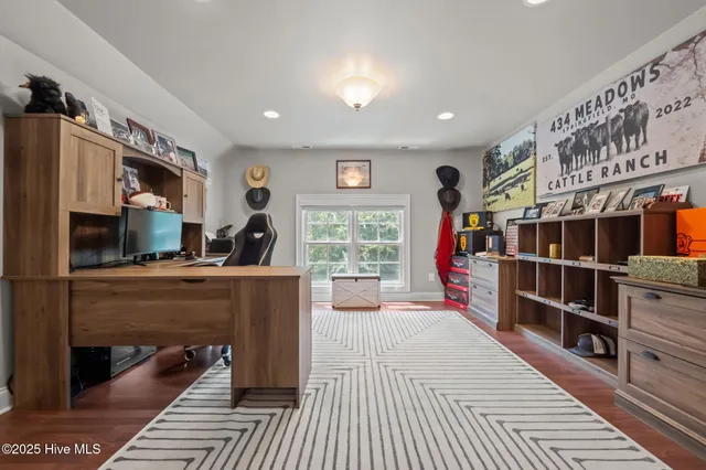 $899,900 | 125 Falling Water Way, Wallace, NC 28466