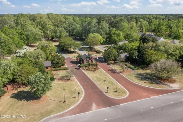 $899,900 | 125 Falling Water Way, Wallace, NC 28466