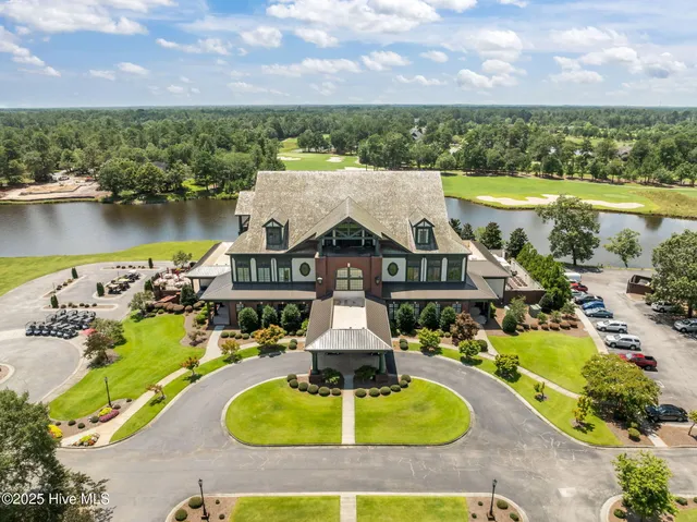 $899,900 | 125 Falling Water Way, Wallace, NC 28466